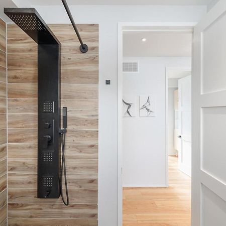 New Modern 1400 Sq Ft Coach House Near Everything Toronto Luaran gambar
