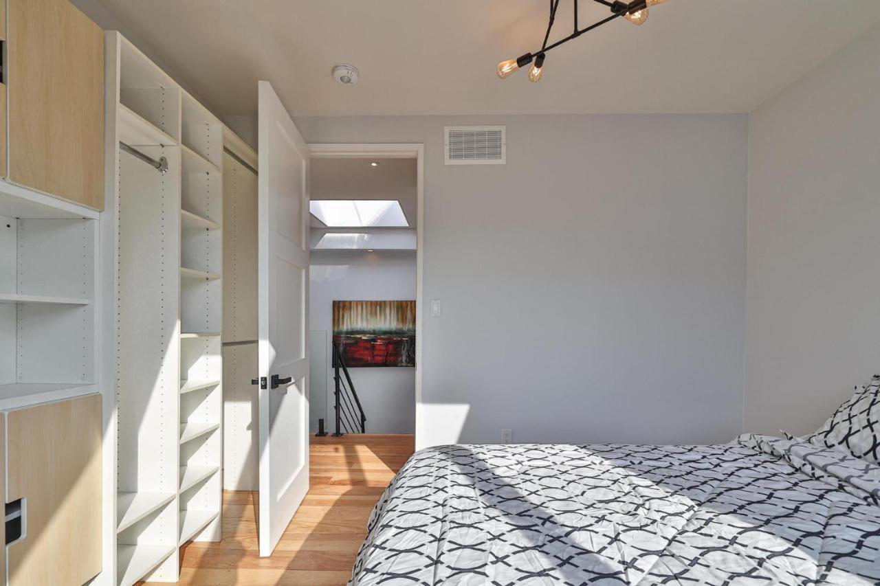 New Modern 1400 Sq Ft Coach House Near Everything Toronto Luaran gambar