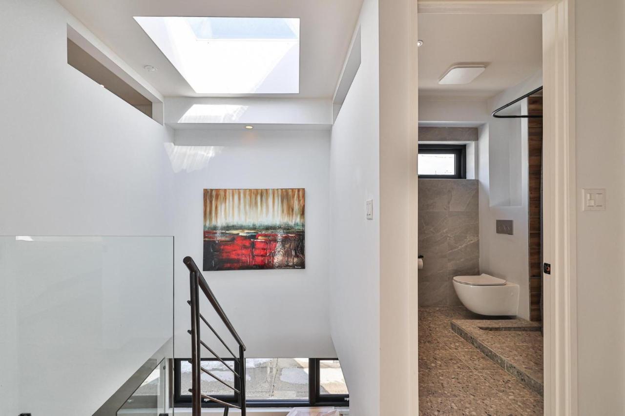 New Modern 1400 Sq Ft Coach House Near Everything Toronto Luaran gambar